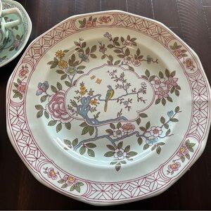 Stunning vintage Adams calyx ware Singapore Bird dinner plate